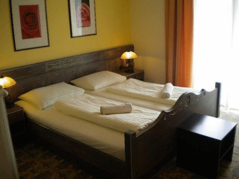 Landhotel Rosentaler Hof Sankt Jakob im Rosental Ngoại thất bức ảnh