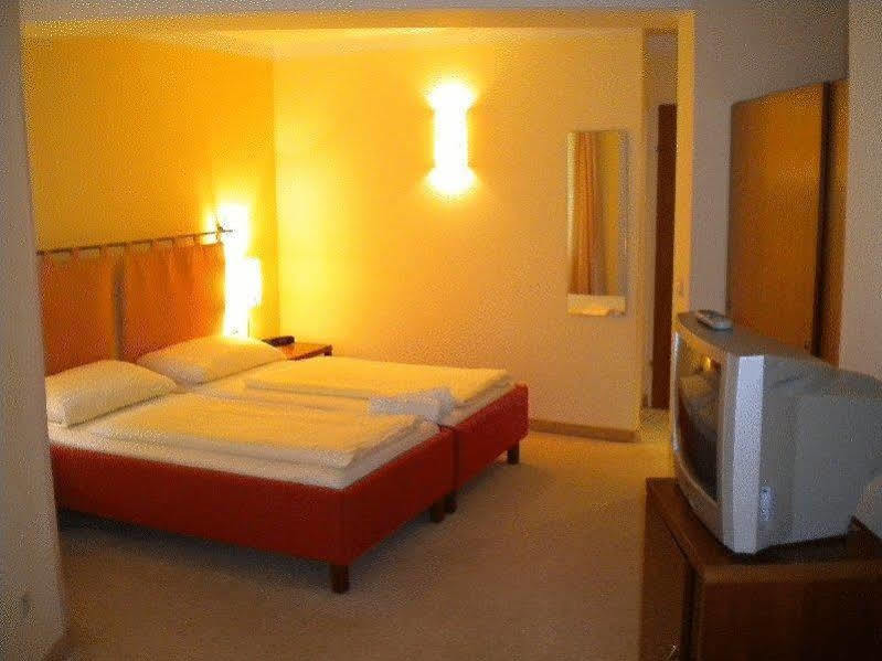 Landhotel Rosentaler Hof Sankt Jakob im Rosental Ngoại thất bức ảnh